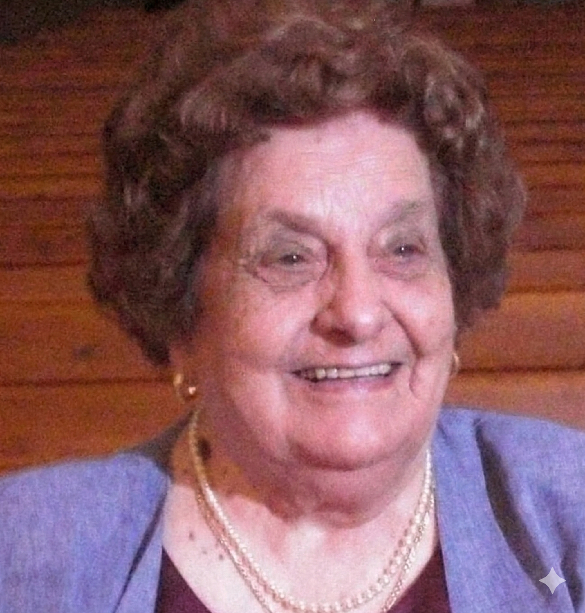 Julia González sonriendo